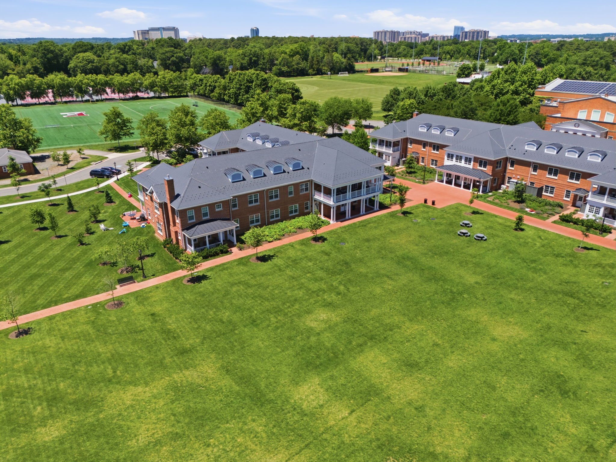 262-web-or-mls-Episcopal High School_Dorms_030