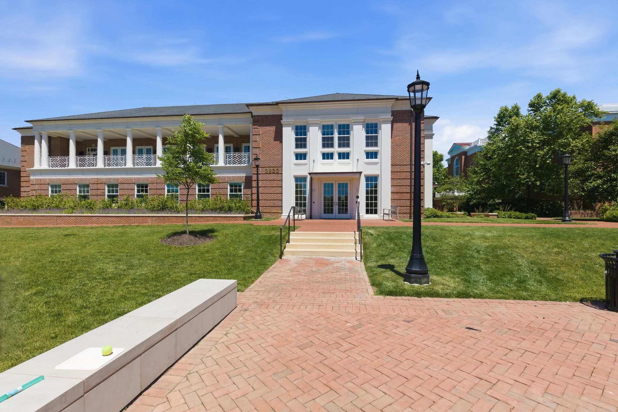 294-web-or-mls-Episcopal High School_Health Center_005