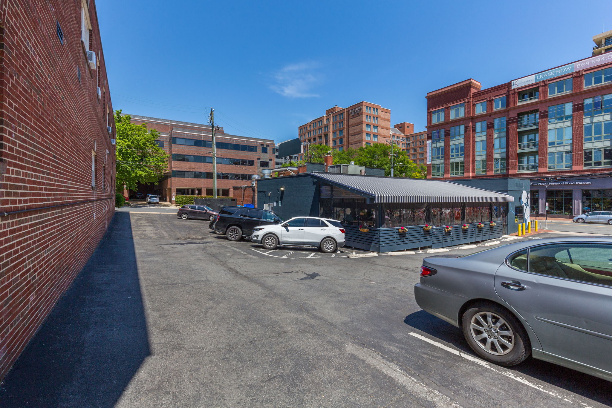 66-web-or-mls-Royal Restaurant_015