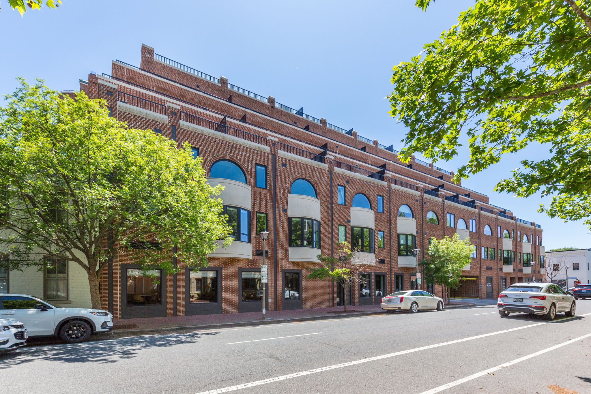 102-web-or-mls-King Street 1101_027